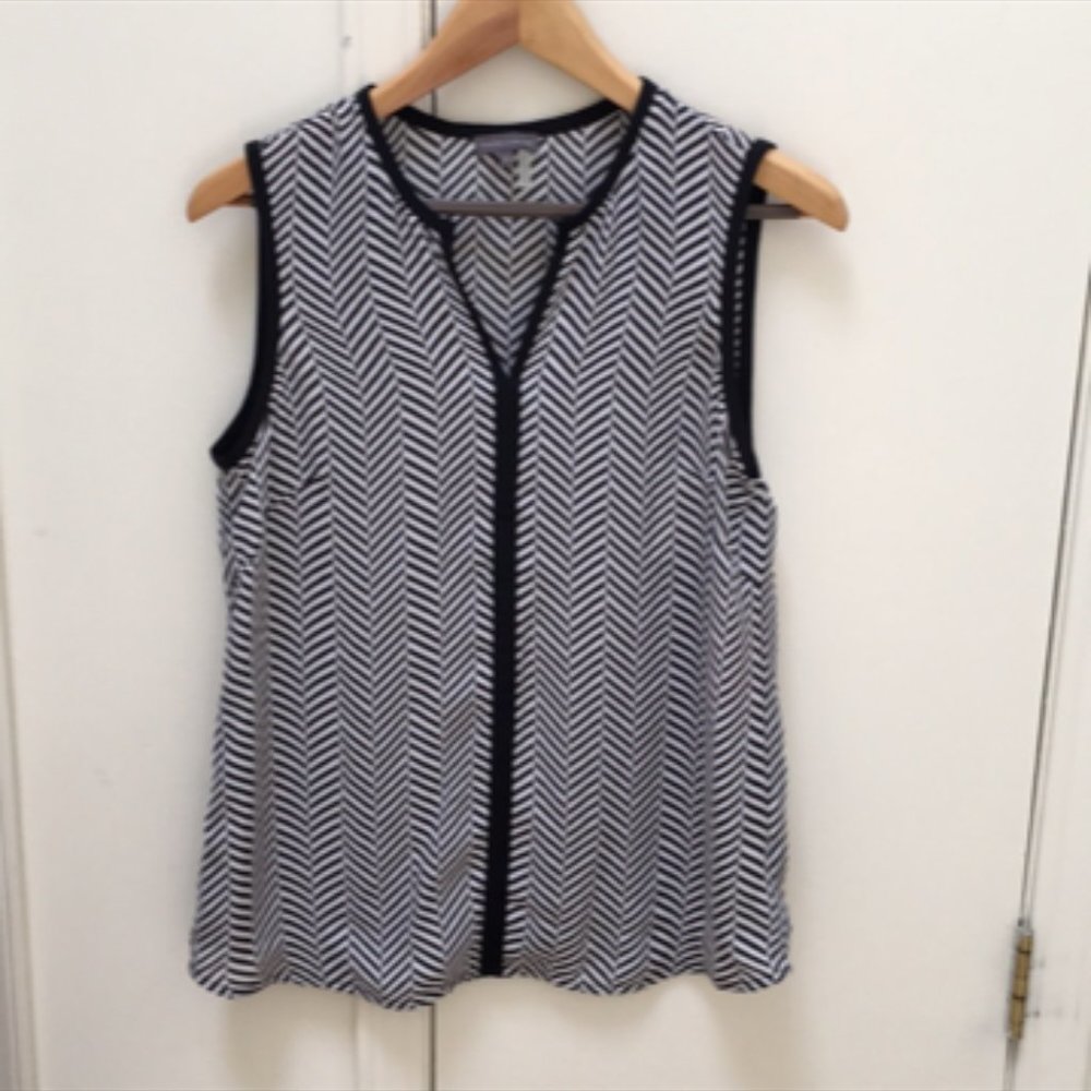 Vince Camuto Top